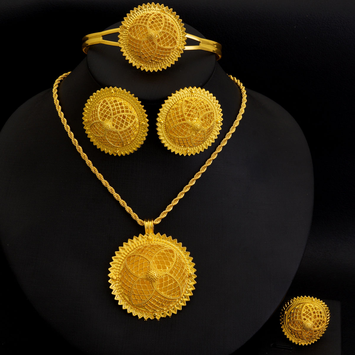 Africa Dubai Golden Color Jewe - Ethnic Fashion In Dubai review and price