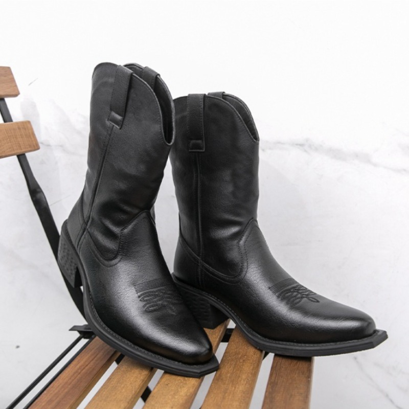 Men Boots Classic Embroidery W - The Ethnic Fashion review and price